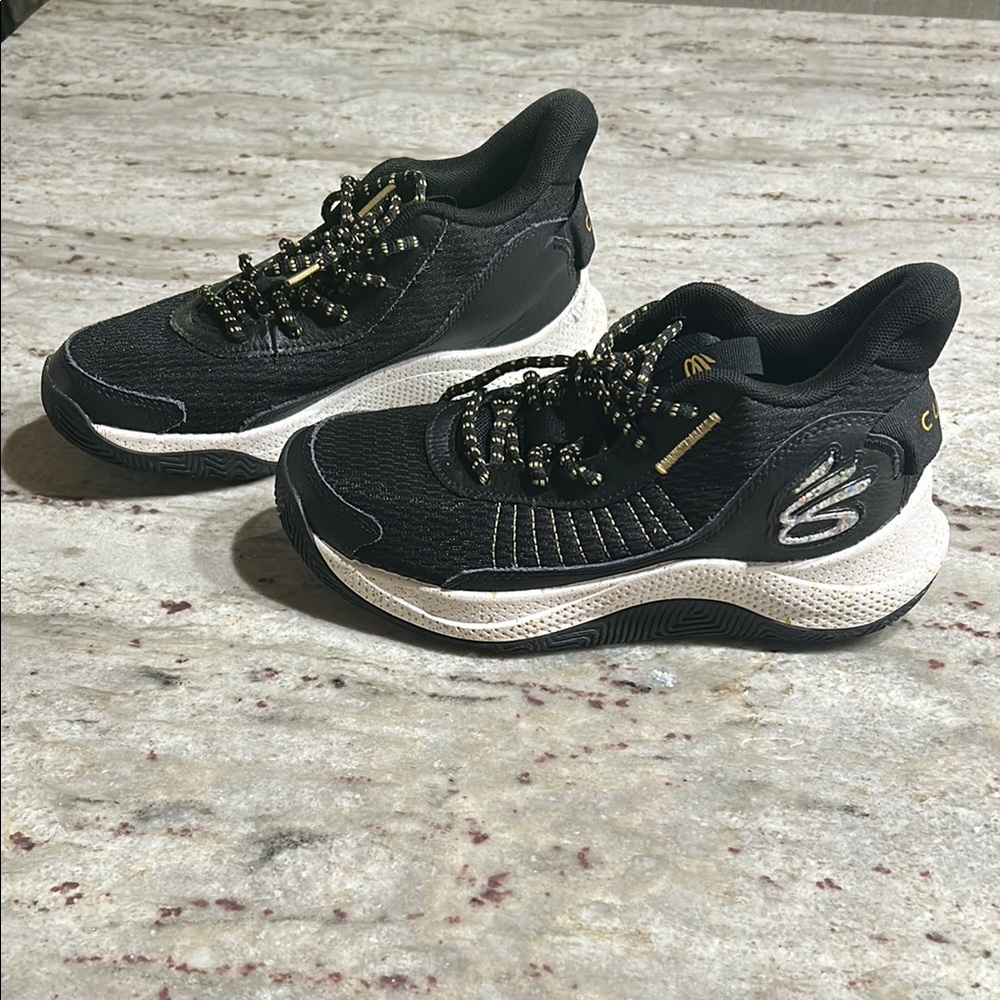 Under Armour Steph Curry Basketball Shoes